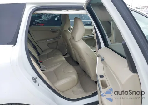 2016 Volvo Xc60 T5 Drive-E Premier from USA, damaged, VIN YV440MDK2G2832424